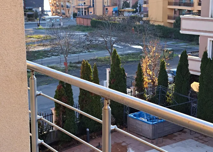 студио дарис * Nessebar