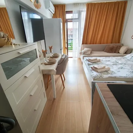 студио дарис Apartment *