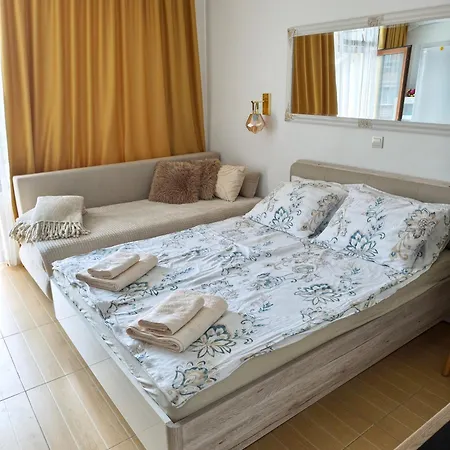 студио дарис Apartment Nesebar